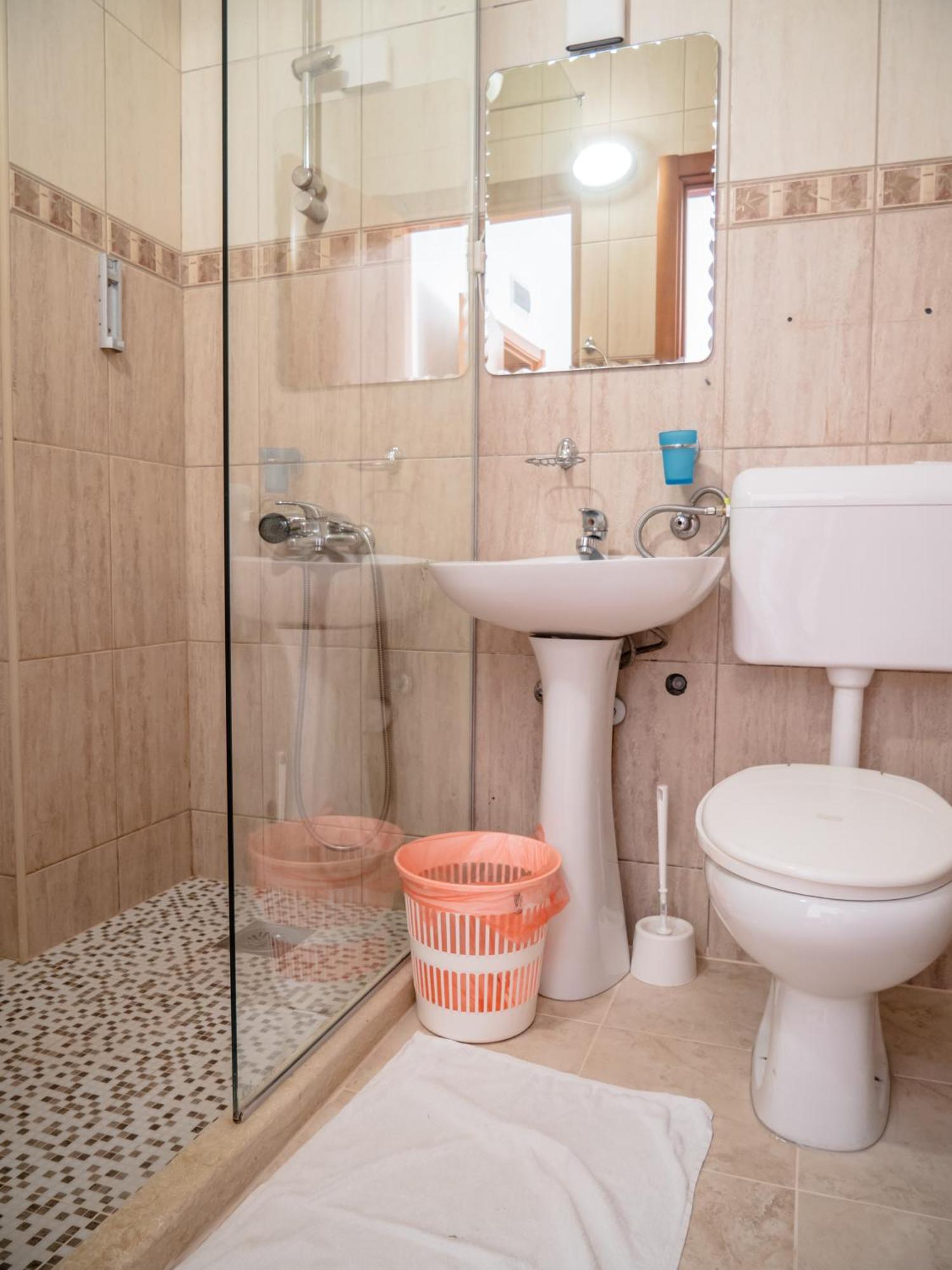 Apartments Bonita Ulcinj Ngoại thất bức ảnh